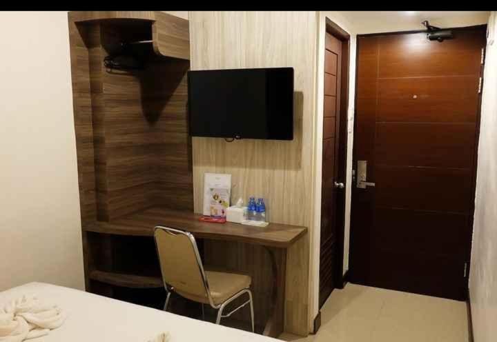 Hotel My Home Sintang Zewnętrze zdjęcie